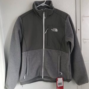 Northface Denali Jacket in gray size small